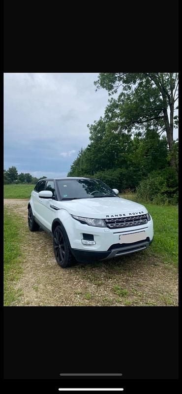 Weiß Gebraucht 2014 Land Rover Range Rover evoque Pure SUV | 10.699 € (Etwas zu teuer) - Bild 1/4