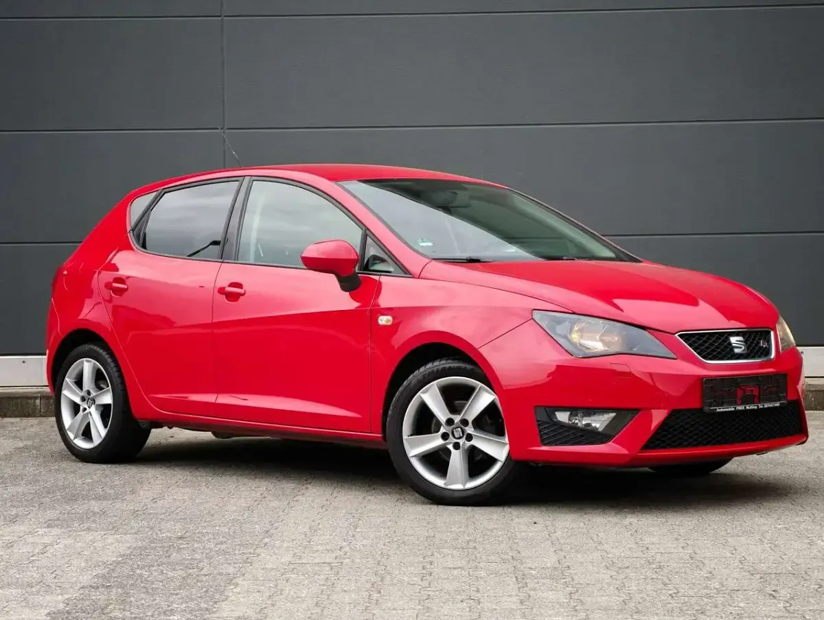 Gebraucht Seat Ibiza FR 105 PS (77 kW) 2015 "emocion" rot Kleinwagen