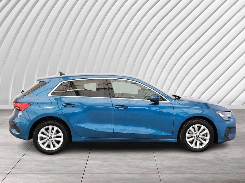 Gebraucht Audi A3 Sport 150 PS (110 kW) 2021 Atollblau metallic Limousine