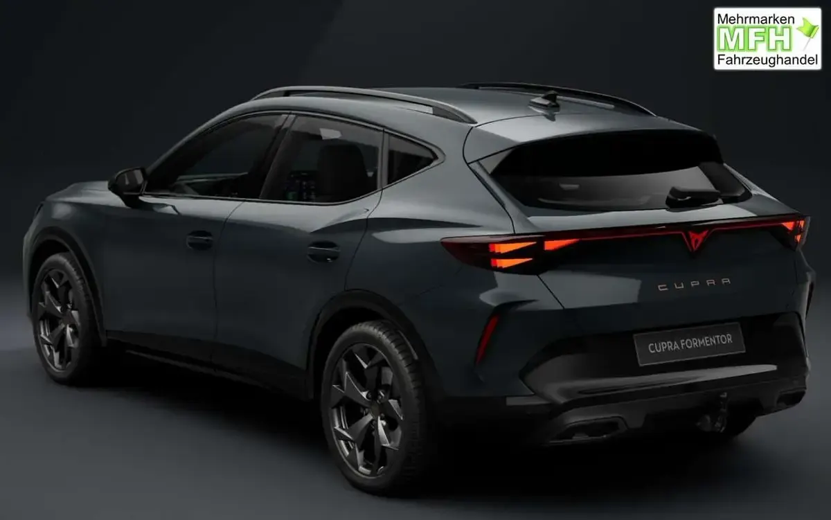 Neu Cupra Formentor 204 PS (150 kW) 2026 Fiord blau SUV