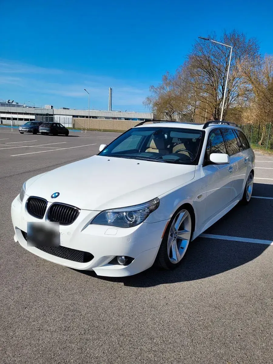 Gebraucht BMW 530 Sport Line 272 PS (200 kW) 2008 Weiß Kombi