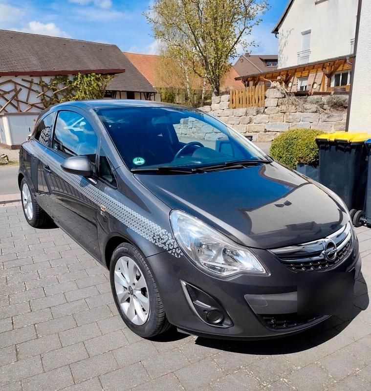 Gebraucht Opel Corsa Edition 87 PS (63 kW) 2012 Grau Kleinwagen