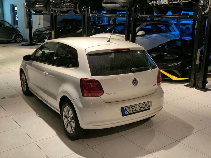 Gebraucht VW Polo Life 75 PS (55 kW) 2013 Weiß Kleinwagen