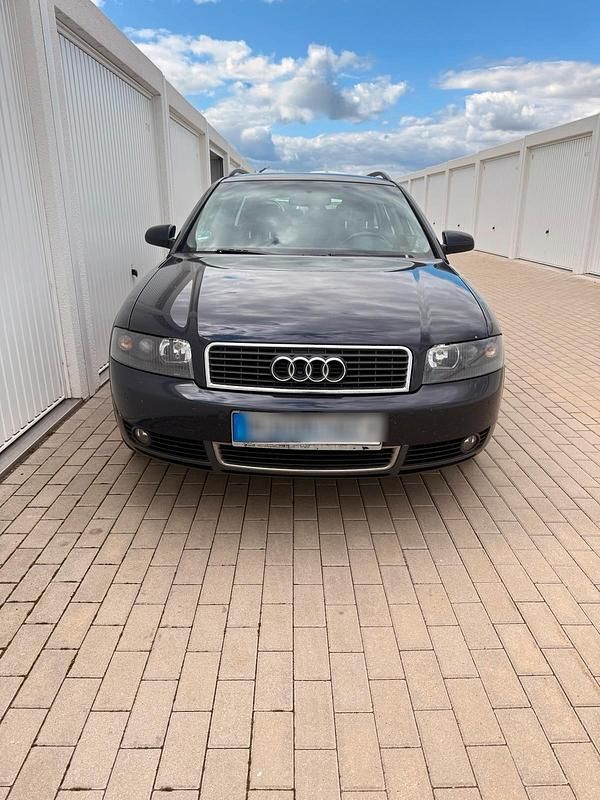 Blau Gebraucht 2003 Audi S4 Kombi | 1.150 € (Superpreis) - Bild 1/4