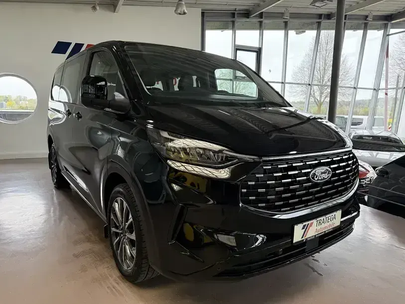 Gebraucht Ford Tourneo Titanium 170 PS (125 kW) 2025 Agate black metallic Van / Kleinbus