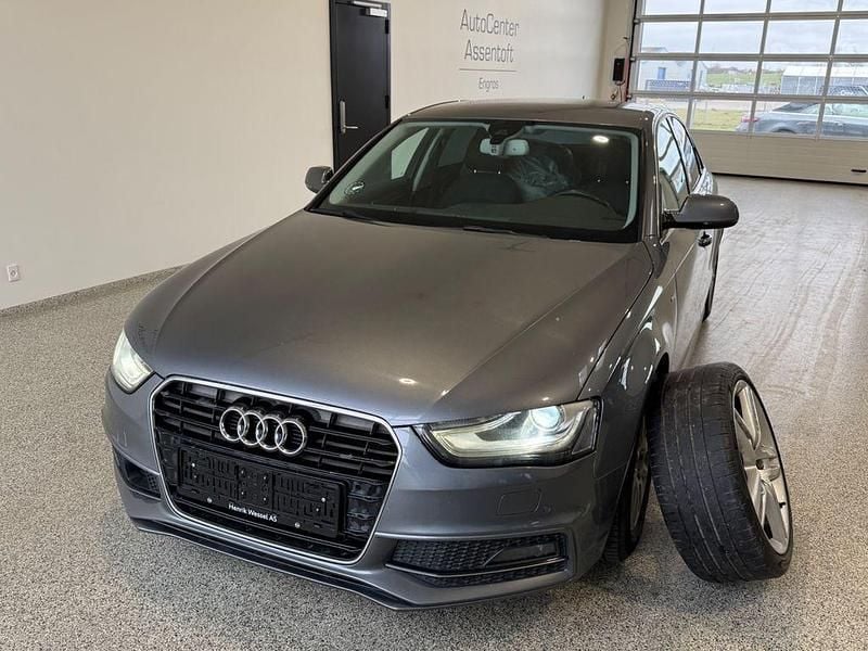 Gebraucht Audi A4 S-Line 170 PS (125 kW) 2014 Grau Limousine