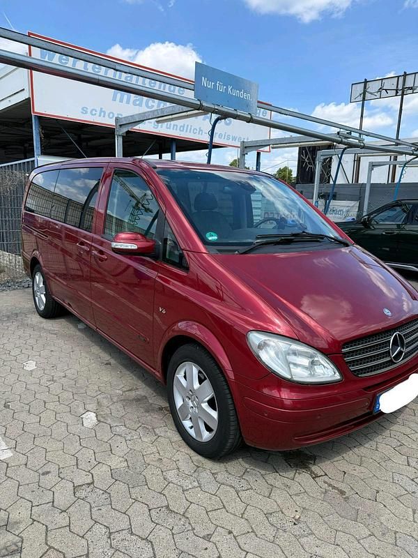 Rot Gebraucht 2008 Mercedes Viano Van / Kleinbus | 9.400 € (Superpreis) - Bild 1/4