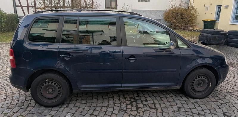 Blau Gebraucht 2006 VW Touran Van / Kleinbus | 1.200 € (Superpreis) - Bild 1/4