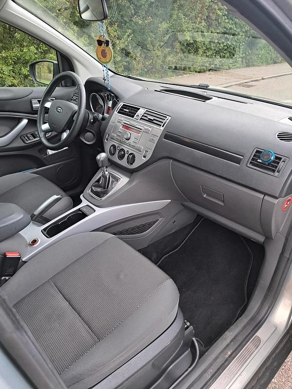 Gebraucht Ford Kuga 140 PS (102 kW) 2009 Gold SUV