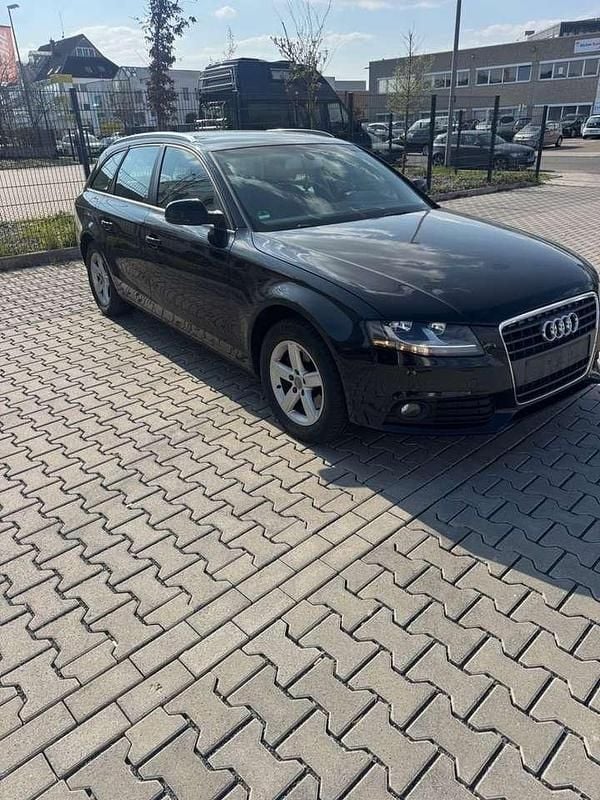 Gebraucht Audi A4 Attraction 120 PS (88 kW) 2009 Brillantschwarz Kombi
