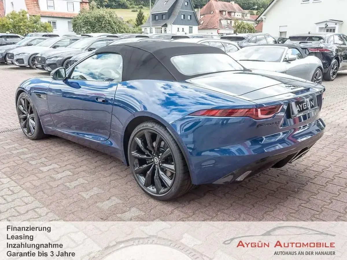 Używany Jaguar F-Type 300 KM (220 kW) 2021 Niebieski Kabriolet