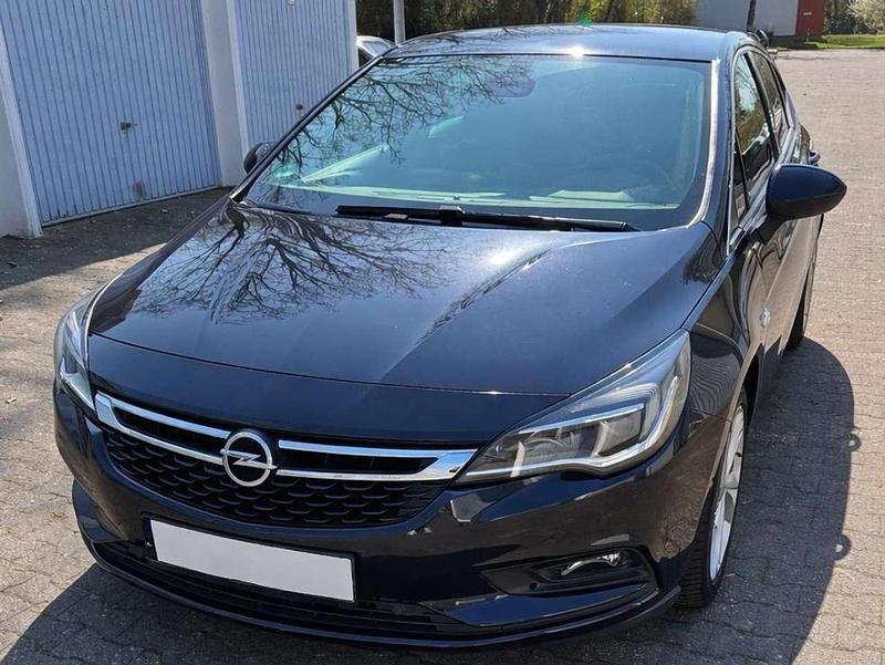 Gebraucht Opel Astra Edition 125 PS (91 kW) 2018 Limousine