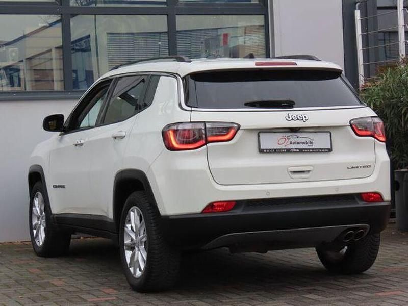 Second-hand Jeep Compass 150 CP (110 kW) 2021 Alb SUV