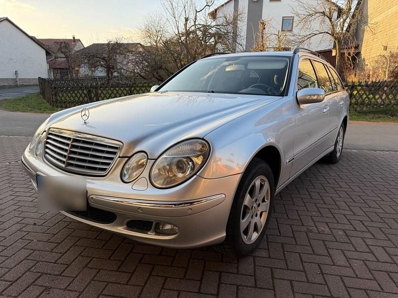 Gebraucht Mercedes E280 Elegance 190 PS (139 kW) 2005 Silber Kombi