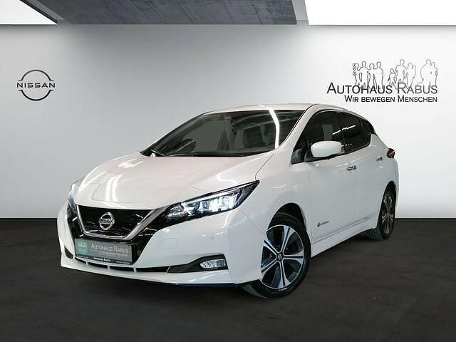 Gebraucht Nissan Leaf Tekna 160 kW (218 PS) 2020 Weiß pearl white perleffekt Kleinwagen