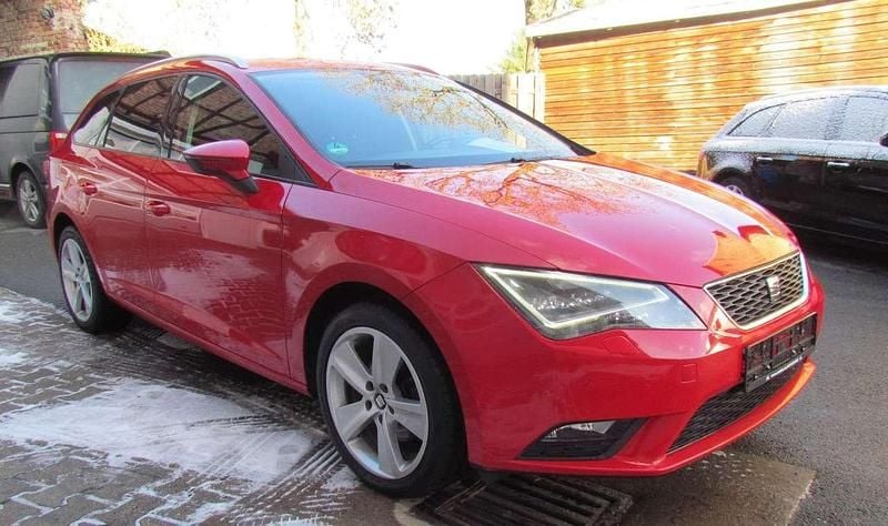Gebraucht Seat Leon Style 150 PS (110 kW) 2016 Rot Limousine