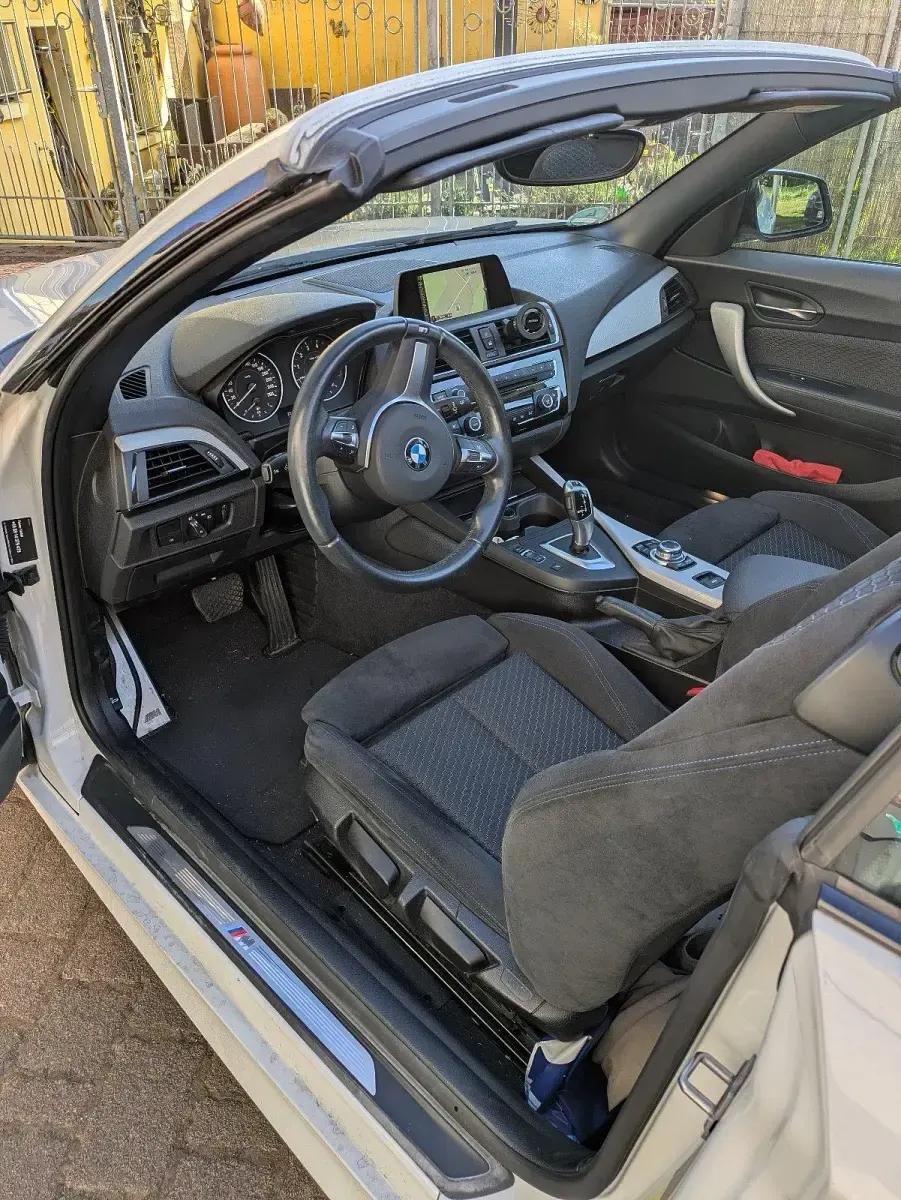 Gebraucht BMW 218 M Sport 136 PS (100 kW) 2016 Weiß Cabrio
