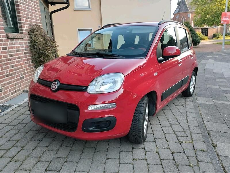 Gebraucht Fiat Panda 86 PS (63 kW) 2014 Rot Kleinwagen