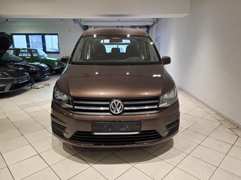 Gebraucht VW Caddy 131 PS (96 kW) 2019 Braun metallic Van / Kleinbus