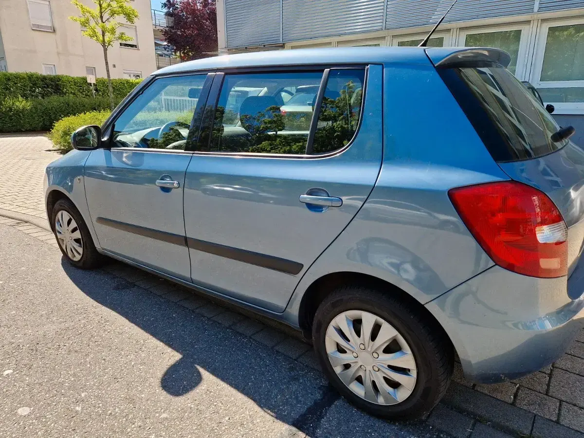 Usata Skoda Fabia Classic 69 CV (50 kW) 2009 Blu Berlina