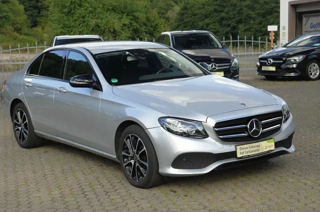 Gebraucht Mercedes E400 Avantgarde 340 PS (250 kW) 2018 Silber Limousine