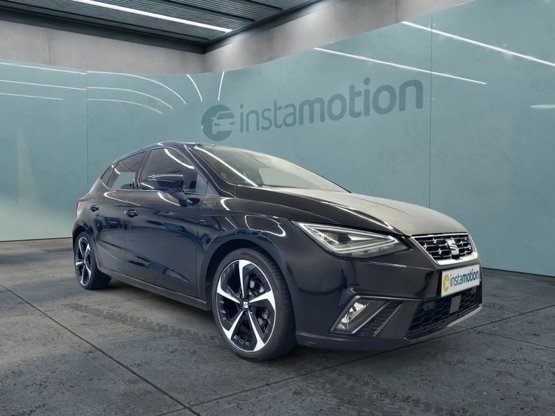 Schwarz Gebraucht 2022 Seat Ibiza FR Limousine | 23.501 € (Etwas zu teuer) - Bild 1/4
