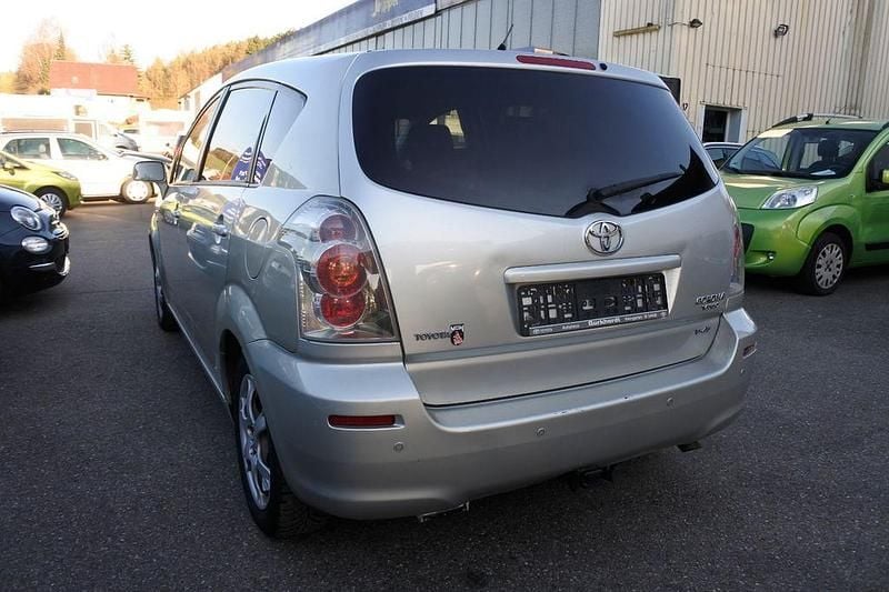 Gebraucht Toyota Corolla Verso 177 PS (130 kW) 2007 Violett Van / Kleinbus