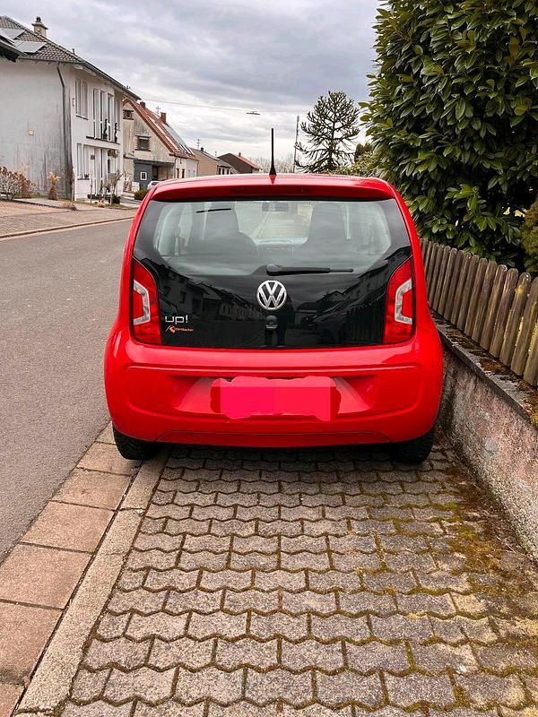 Gebraucht VW up! 60 PS (44 kW) 2015 Rot Kleinwagen