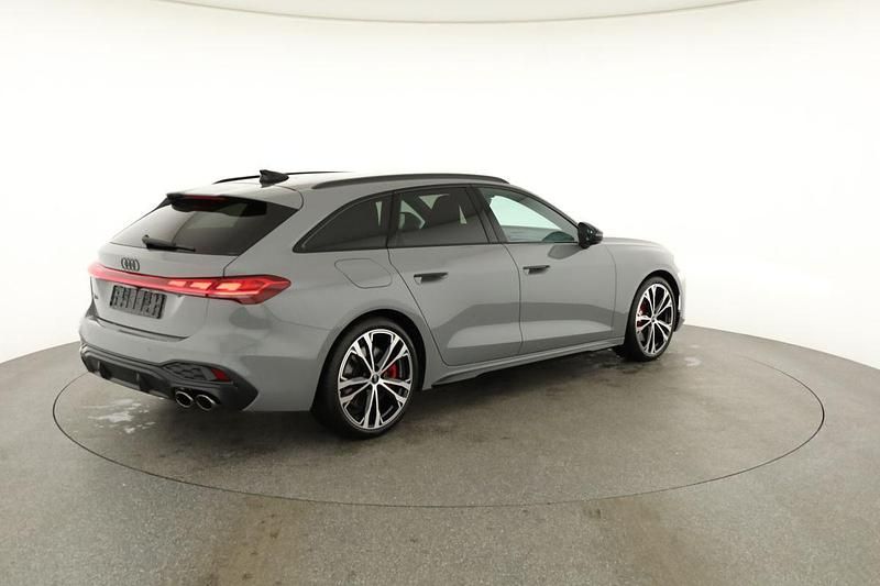 Neu Audi S5 Ambiente 367 PS (269 kW) 2026 Individuallackierung nardograu exclusive Kombi
