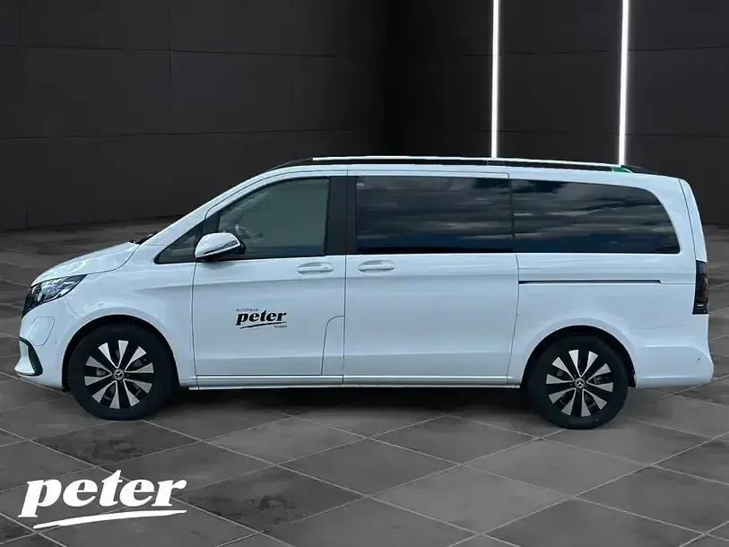 Gebraucht Mercedes EQV300 150 kW (204 PS) 2025 Weiß Van / Kleinbus