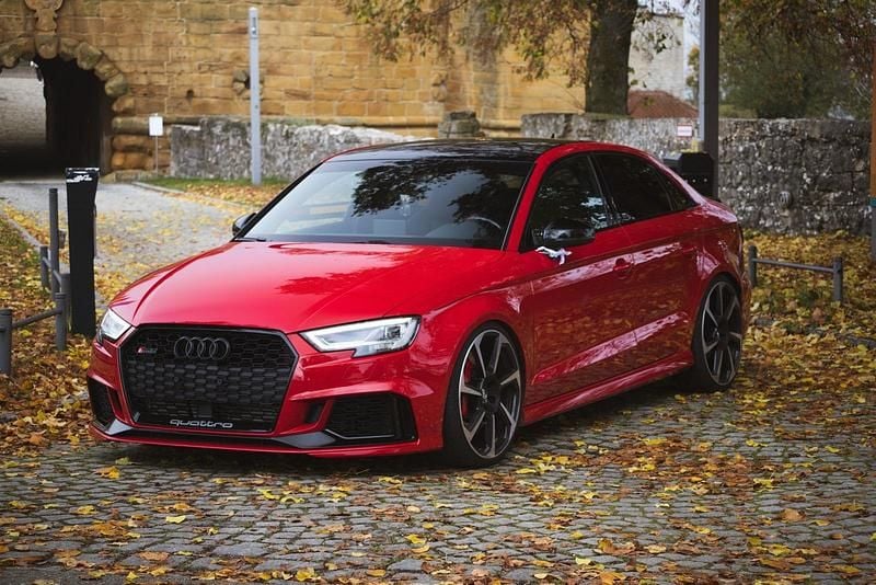Rot Gebraucht 2019 Audi RS3 Design Kleinwagen | 44.999 € (Fairer Preis) - Bild 1/4