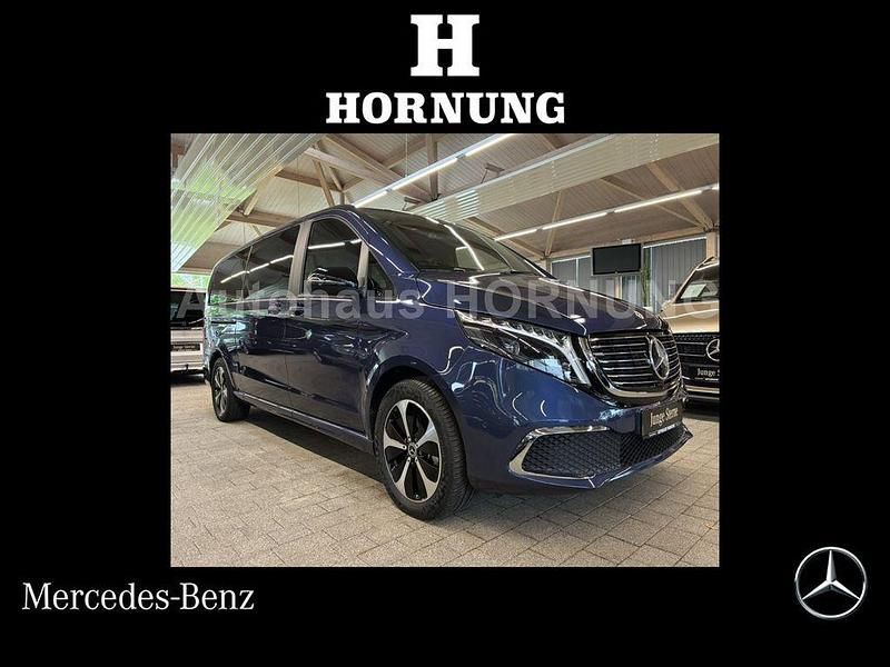 Sodalithblau met. Gebraucht 2024 Mercedes EQV300 Avantgarde Van / Kleinbus | 51.990 € (Fairer Preis) - Bild 1/4