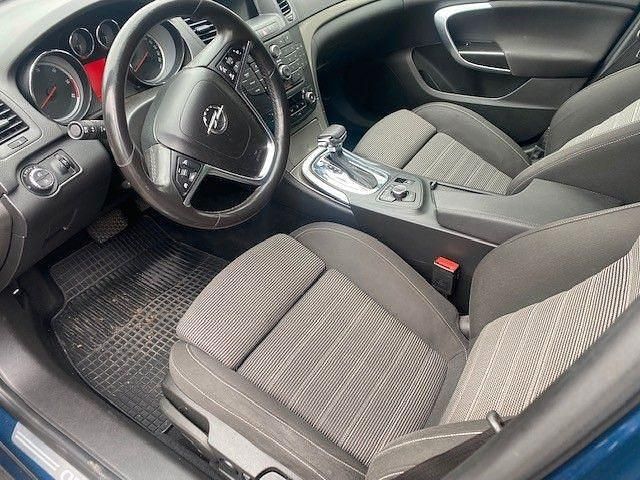 Gebraucht Opel Insignia Edition 131 PS (96 kW) 2012 Blau Kombi