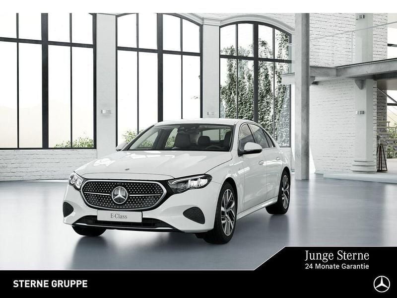Gebraucht Mercedes E300 Avantgarde 313 PS (230 kW) 2025 Weiß Limousine