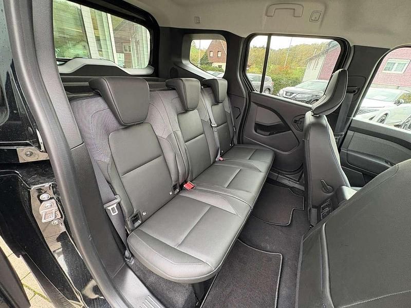 Gebraucht Nissan Townstar N-Connecta 131 PS (96 kW) 2025 Schwarz Van