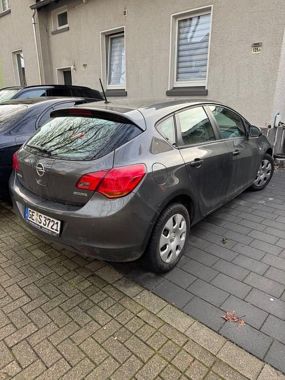Gebraucht Opel Astra Edition 87 PS (63 kW) 2010 Grau Limousine