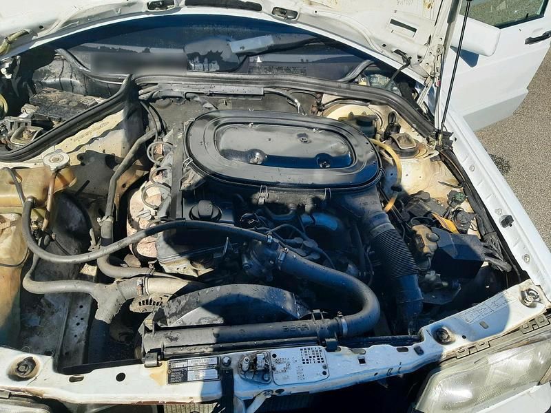 Gebraucht Mercedes 190 110 PS (80 kW) 1991 Weiß Limousine