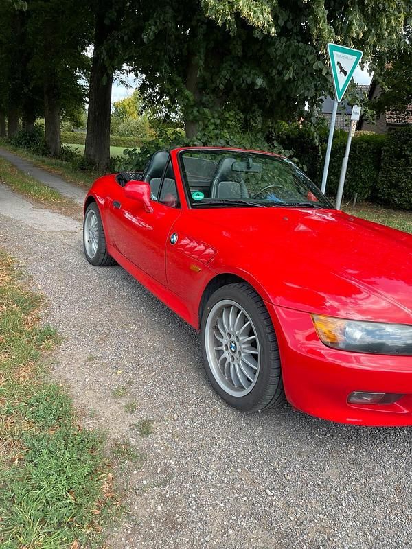 Gebraucht BMW Z3 116 PS (85 kW) 1999 Rot Cabrio