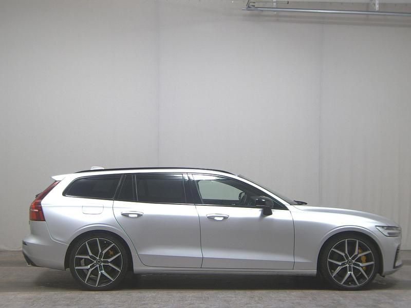 Grau Gebraucht 2021 Volvo V60 Kombi | 22.980 € (Guter Preis) - Bild 1/4