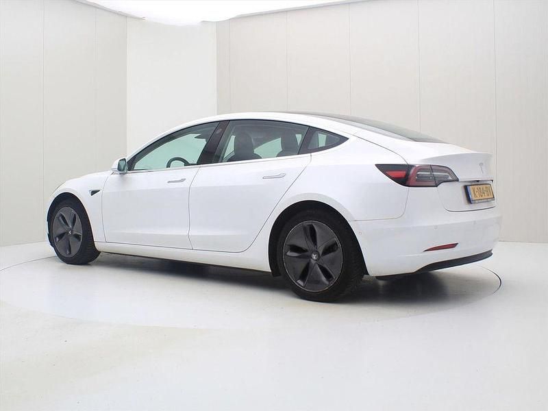 Gebraucht Tesla Model 3 Standard Range 225 kW (306 PS) 2020 Weiß Limousine