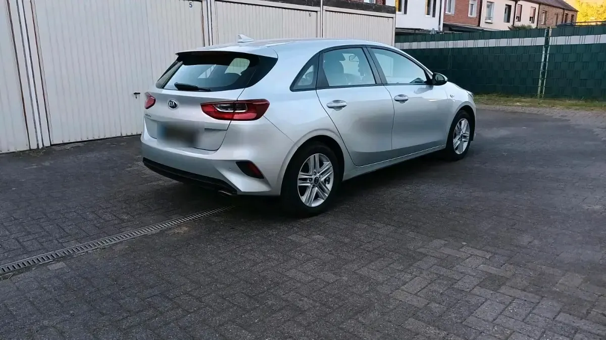 Occasion Kia Ceed Edition 7 110 ch (80 kW) 2018 Argent Citadine