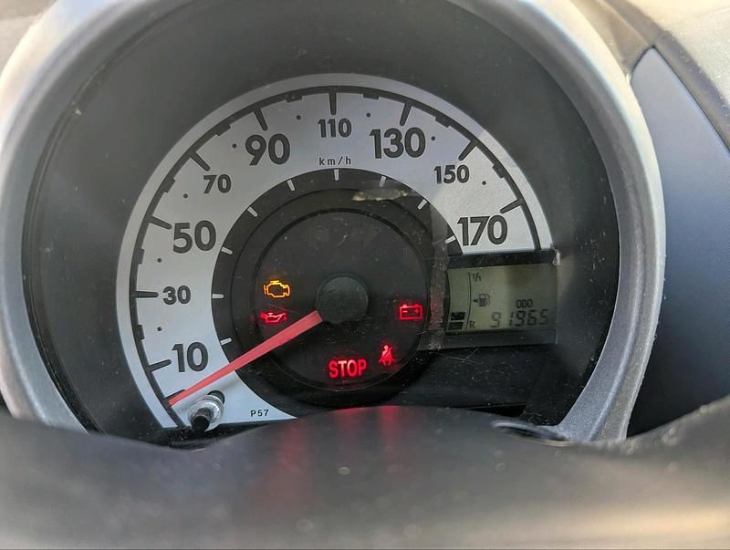 Gebraucht Toyota Aygo 2009 Grau Kleinwagen