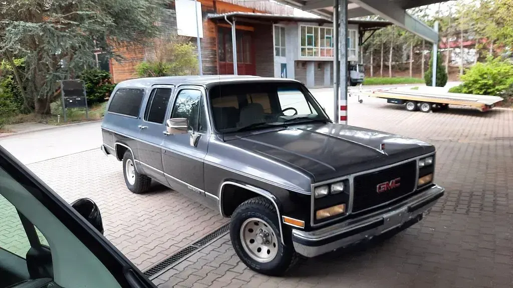 Gebraucht Chevrolet Suburban 203 PS (149 kW) 1989 Grau SUV