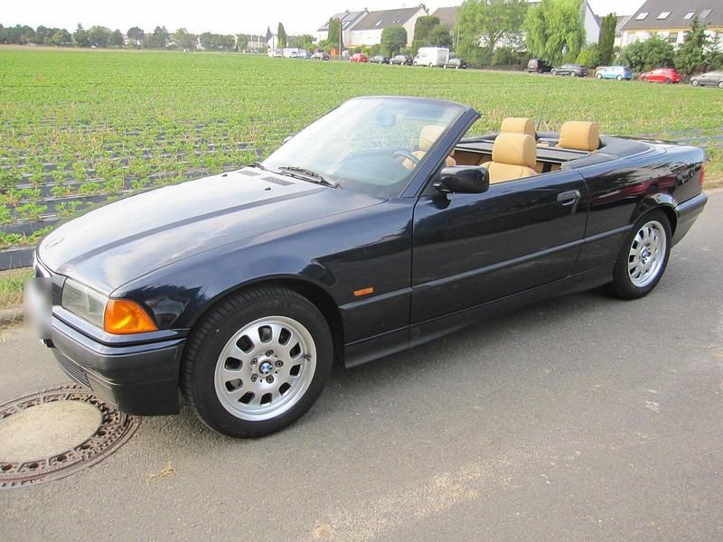 Gebraucht BMW 318 Cabriolet 115 PS (84 kW) 1998 Cabrio