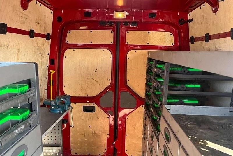 Gebraucht VW Crafter 177 PS (130 kW) 2018 Rot Van