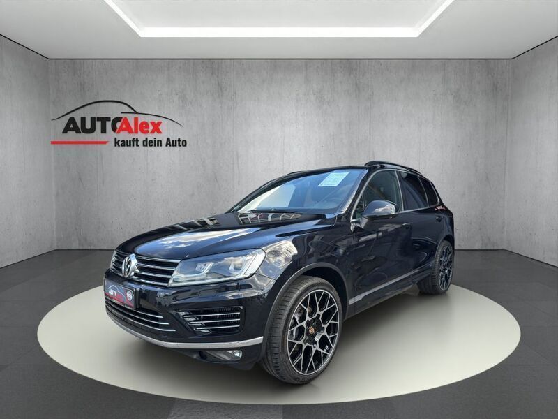 Deep black pearlescent Gebraucht 2015 VW Touareg R-line SUV | 14.900 € (Superpreis) - Bild 1/4