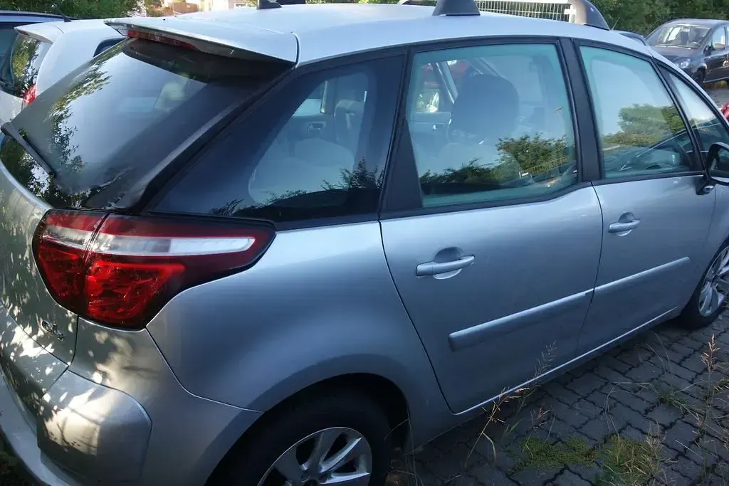 Gebraucht Citroën C4 Picasso Tendance 111 PS (81 kW) 2012 Silber Van / Kleinbus