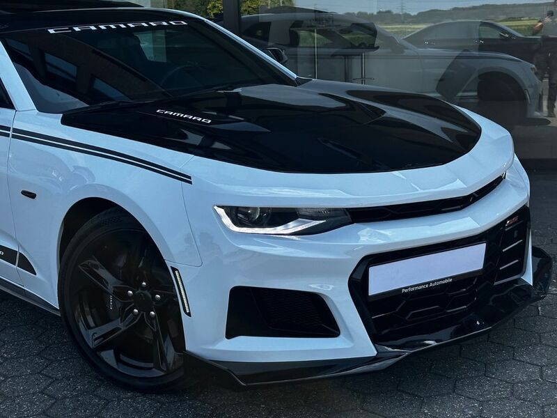 Weiß Gebraucht 2022 Chevrolet Camaro | 38.900 € - Bild 1/4