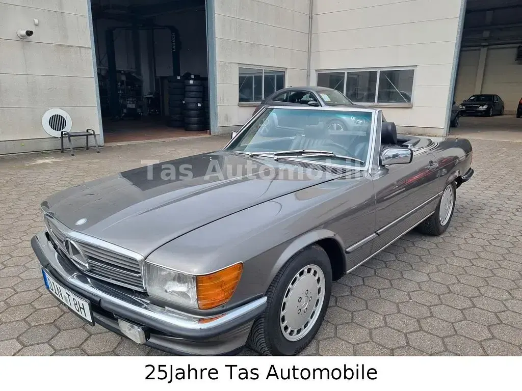 Gebraucht Mercedes 300 179 PS (131 kW) 1987 Grau Cabrio