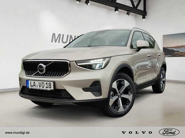 Gold Gebraucht 2023 Volvo XC40 Core SUV | 33.860 € (Fairer Preis) - Bild 1/3